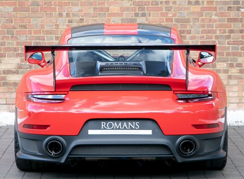 Porsche 911 (991) GT2 RS 5