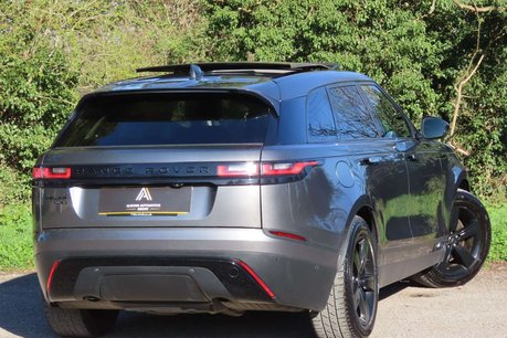 Land Rover Range Rover Velar 3.0 D300 SE Auto 4WD Euro 6 (s/s) 5dr 5