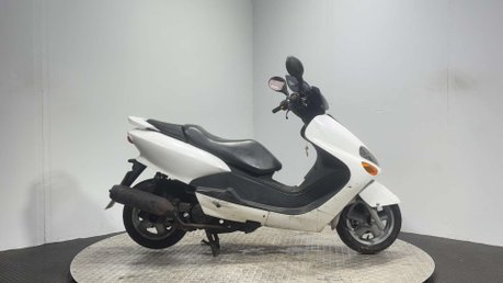 Yamaha Majesty YP 1999 21K SPARES OR REPAIR LEARNER 125CC PROJECT BIKE SCOOTER 1