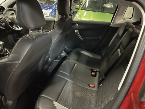 Peugeot 2008 PURETECH ALLURE 18