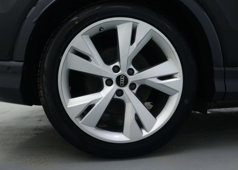 Audi Q4 50 S line SUV 5dr Electric Auto quattro 82kWh (299 ps) 15
