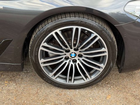 BMW 5 Series 2.0 520i M Sport Auto 5dr 77