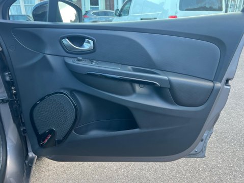 Renault Clio 1.2 16V Dynamique MediaNav Euro 5 5dr 28