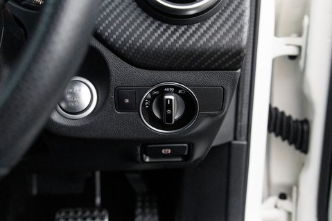 Mercedes-Benz A Class A 200 AMG LINE PREMIUM PLUS 15