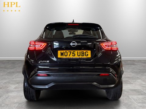Nissan Juke 1.0 DIG-T Acenta Premium SUV 5dr Petrol DCT Auto Euro 6 (s/s) (114 ps) 6