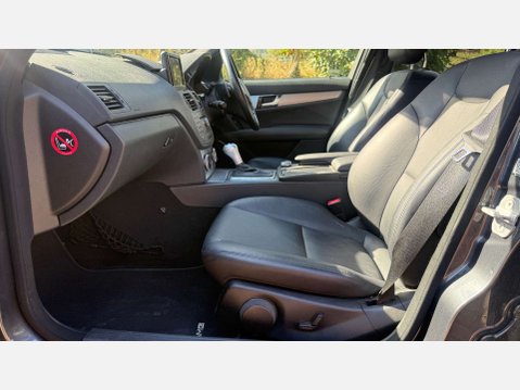 Mercedes-Benz C Class 3.0 C350 BlueEfficiency Sport CDi Auto 5dr 9