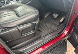 Land Rover Discovery SDV6 SE AUTO 7 SEATER 23