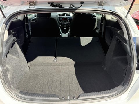 Kia Pro Ceed 1.4 VR7 Euro 5 3dr 15