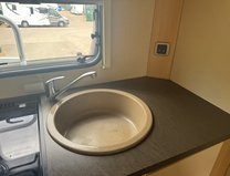 Bessacarr E 5 Berth | 4 Belts | Dinette | Rear Kitchen| Side Bathroom | Vanlux 19