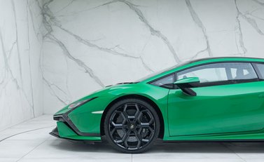 Lamborghini Huracan Tecnica 41