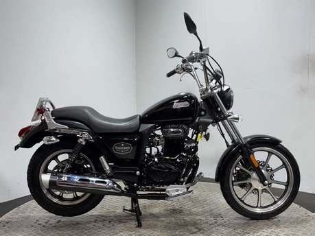 Lexmoto Michigan 2022 ONLY 3K NEW MOT SERVICED CRUISER 125CC LEARNER BIKE