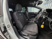 Volkswagen Golf 2.0 TSI R Hatchback 5dr Petrol DSG 4Motion Euro 6 (s/s) (310 ps) 7