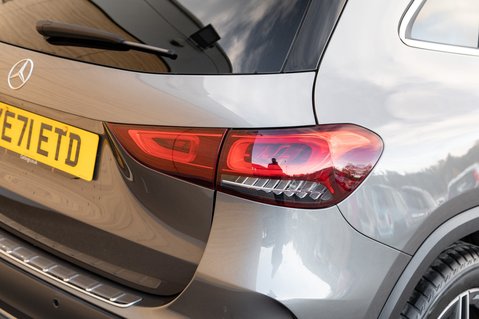 Mercedes-Benz GLA Class GLA 200 AMG LINE EXECUTIVE 9