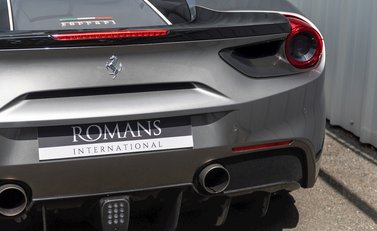 Ferrari 488 Spider 24