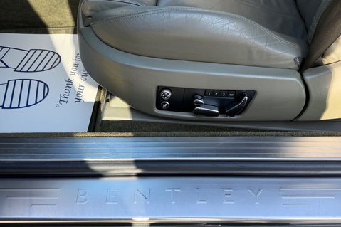 Bentley Continental GT - CYPRESS GREEN - 15 SERVICES RECORDED  25