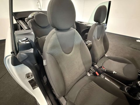 Mini Convertible 1.6 One 2dr 32