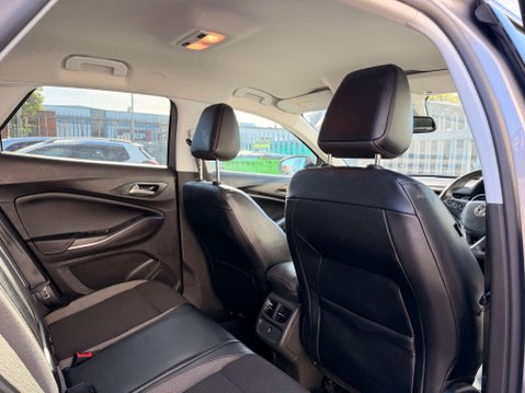 Vauxhall Grandland X 1.2 Grandland X Sport Nav T S/S 5dr 23