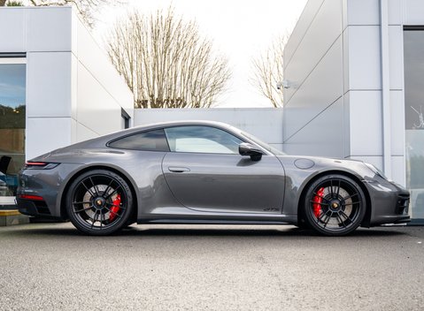 Porsche 911 Carrera GTS (992) 3