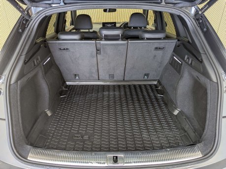 Audi SQ5 3.0 SQ5 TDI MHEV Quattro Auto 4WD 5dr 25