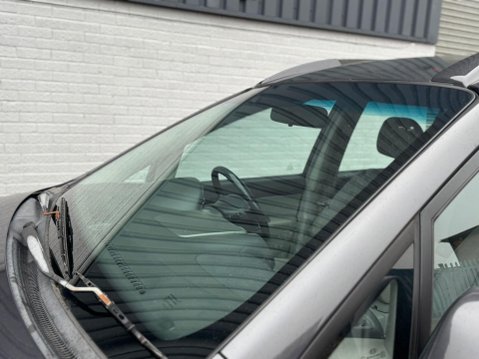 Kia Carens 2.0 CRDi SR 5dr (7 Seats) 39
