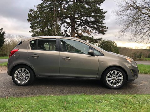 Vauxhall Corsa SE 16