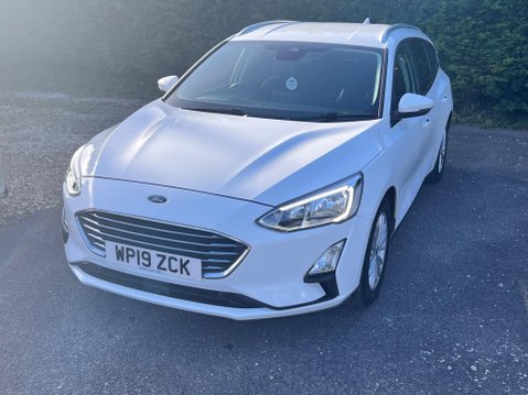 Ford Focus 1.0T EcoBoost Titanium Euro 6 (s/s) 5dr 3