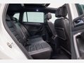 Volkswagen Tiguan 2.0 TDI R-Line Tech DSG 4Motion Euro 6 (s/s) 5dr 32