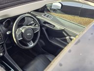 Jaguar F-Pace V6 S AWD 29