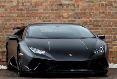 Lamborghini Huracan LP640-4 Performante