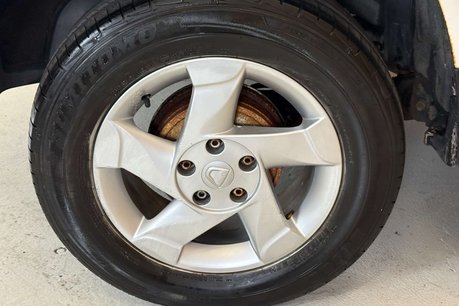 Dacia Duster 1.5 dCi Laureate SUV 5dr Diesel Manual Euro 5 (110 ps) 55