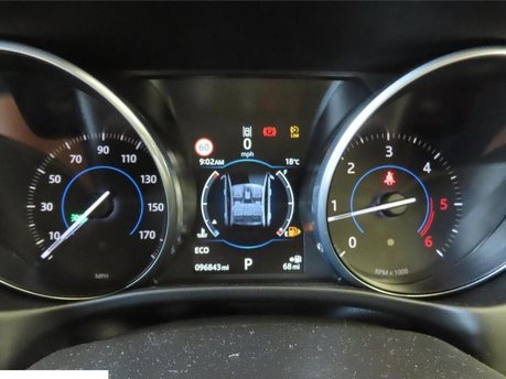 Jaguar XE 2.0d R-Sport Saloon 4dr Diesel Auto Euro 6 (s/s) (180 ps) 3