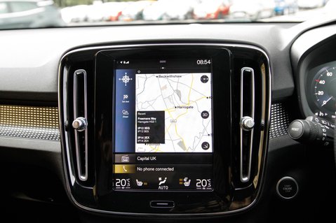 Volvo XC40 T3 R-DESIGN 28
