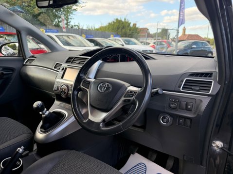 Toyota Verso 2.0 D-4D Excel Euro 5 5dr 14