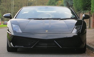 Lamborghini Gallardo LP 570-4 Performante Spyder 5