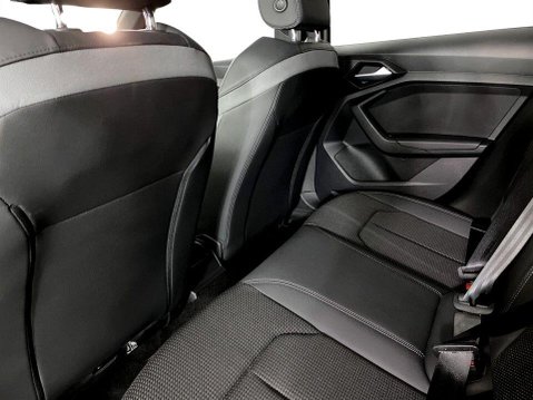 Audi A1 1.0 TFSI 25 S line Sportback 5dr Petrol Manual Euro 6 (s/s) (95 ps) Cruise 39
