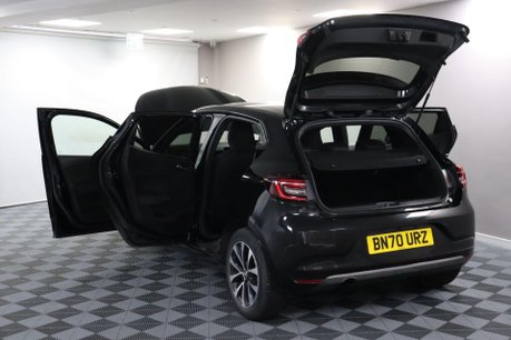 Renault Clio ICONIC TCE BOSE 21