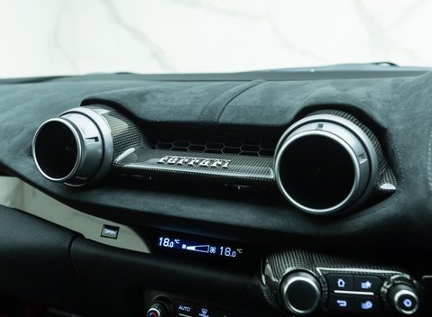 Ferrari 812 Competizione 20