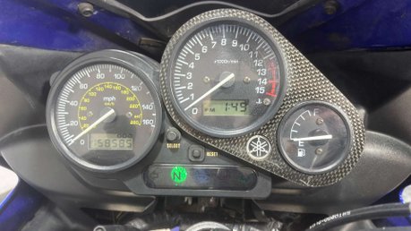 Yamaha FZS 2003 HIGH MILES RUNNING PROJECT BIKE SPARES OR REPAIR 600CC 16