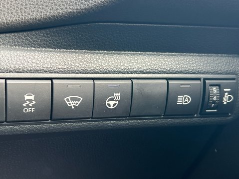 Suzuki Swace MOTION 33