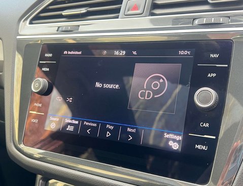 Volkswagen Tiguan 2.0 Tiguan R-Line Tech TDI Semi-Auto 5dr 25