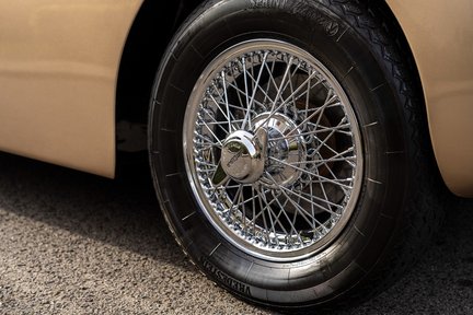 Jaguar XK 120 Fixed-Head Coupe Fast Road Spec 11