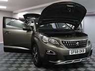 Peugeot 3008 S/S ALLURE 15