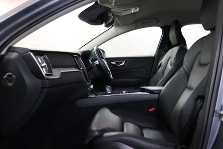Volvo V60 B4 CROSS COUNTRY AWD MHEV 42