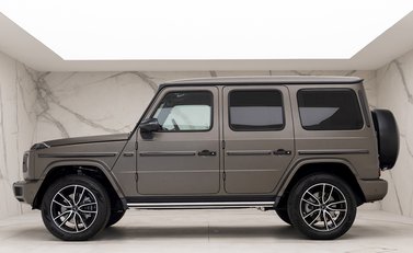 Mercedes-Benz G Series AMG Line Premium Plus 2