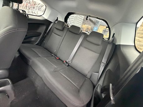 Peugeot 208 PURETECH BLACK EDITION 12