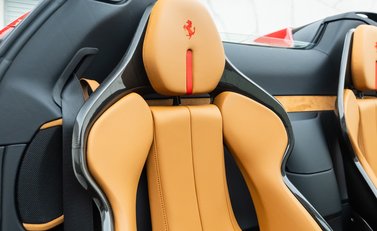 Ferrari SF90 Spider 15