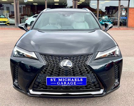 Lexus Ux 2.0 UX 250H F Sport Design 4x2 CVT 5dr 5