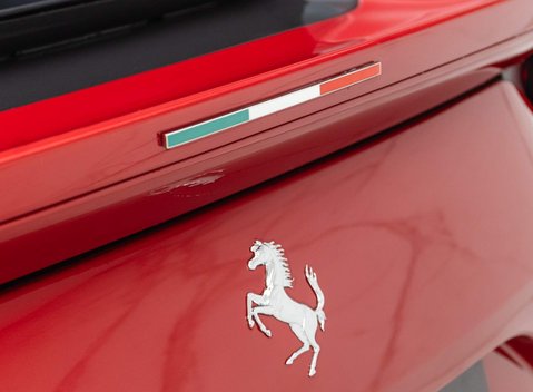 Ferrari 812 Superfast 31