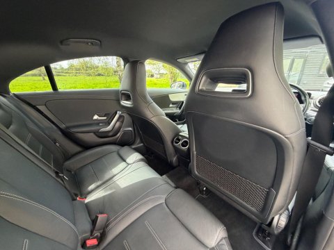 Mercedes-Benz CLA Class CLA 200 AMG LINE 31