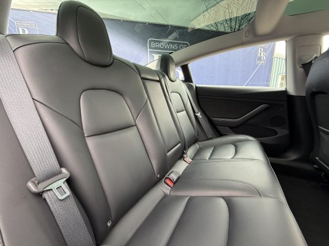 Tesla Model 3 (Dual Motor) Performance Saloon 4dr Electric Auto 4WDE (Performance Upgrade 26